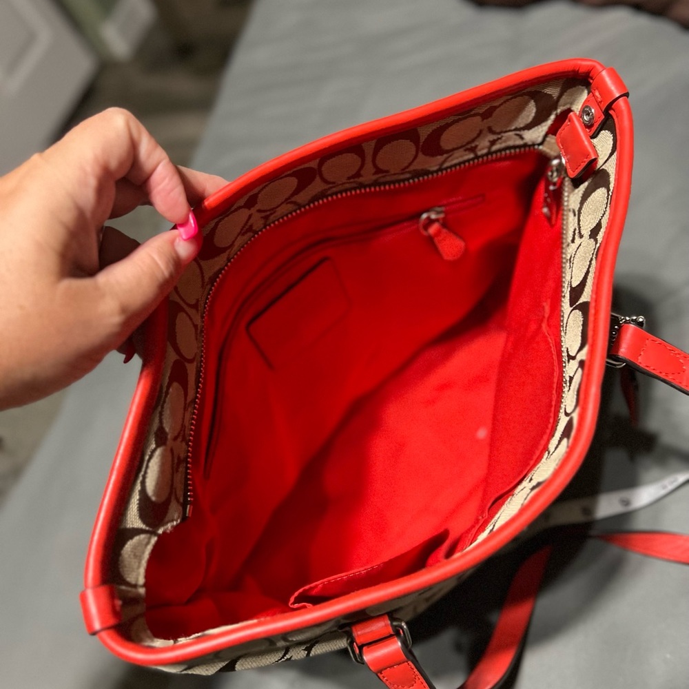 🧡Ready for Fall Coach Bag🧡 - Picture 2 of 5